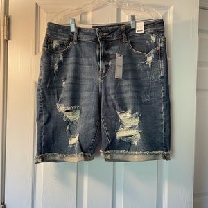 Judy Blue distressed Jean shorts